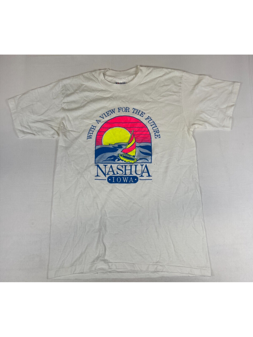 Vintage Hanes Made In USA Men M Nashua Iowa Sailboat Graphic T-Shirt White